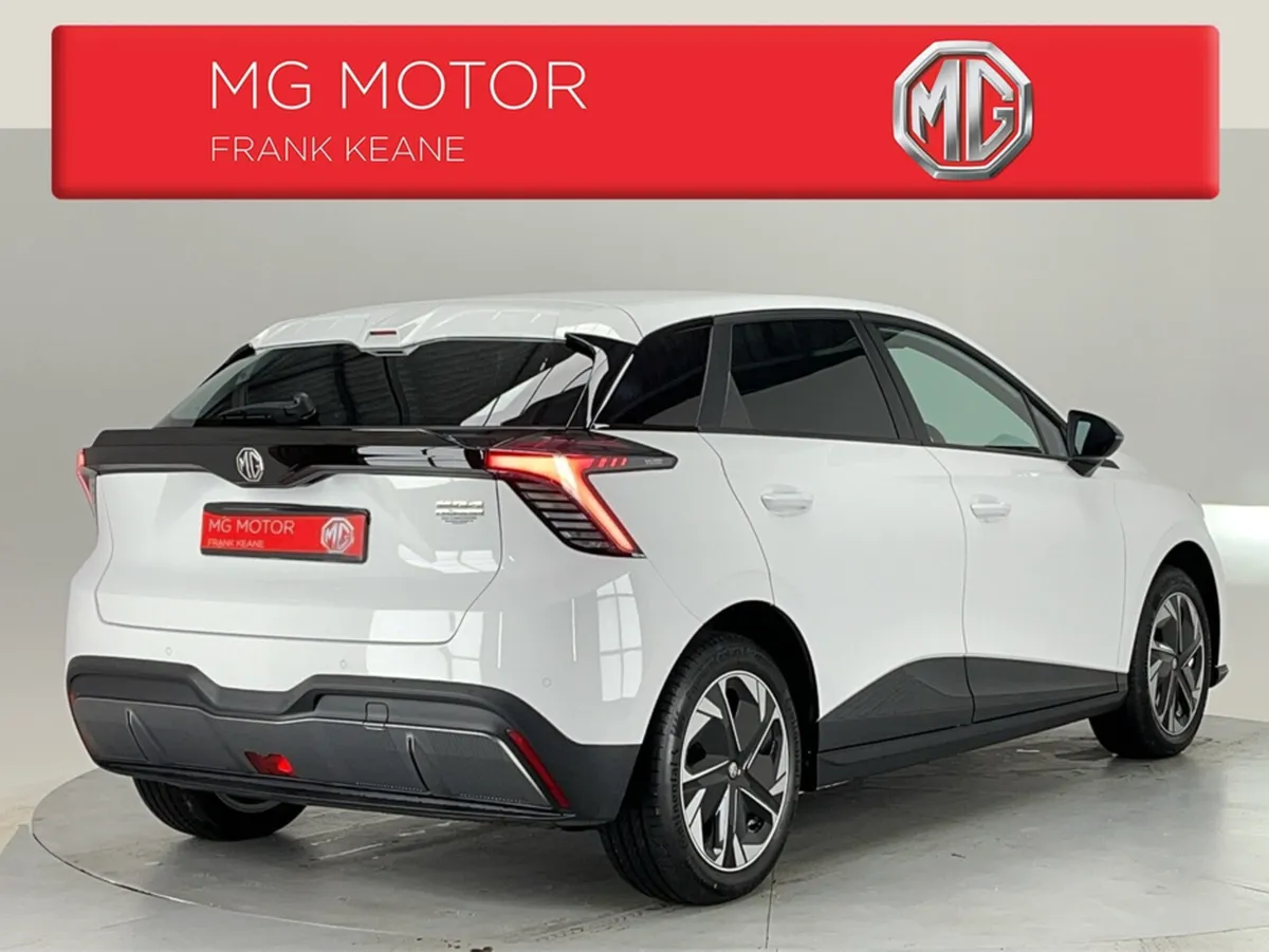 MG 4 EXCITE 51kWh COMMERCIAL**7 YEAR WARRANTY**WLT - Image 4