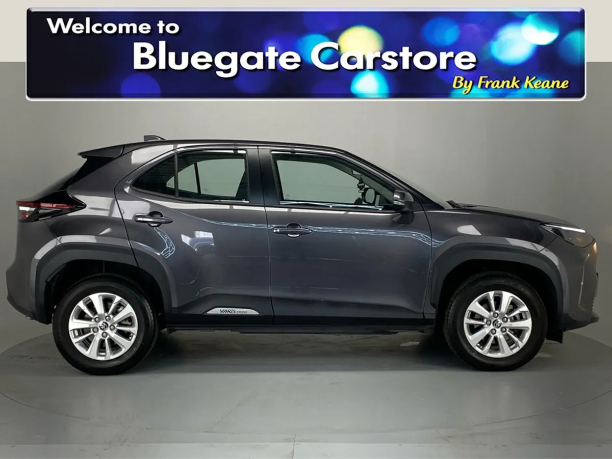 Toyota Yaris Cross CR LUNA 4DR AUTO**MULTIFUNCTION - Image 2
