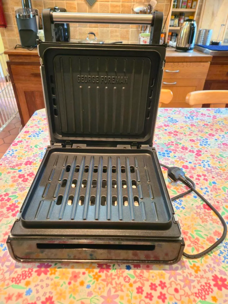 Goerge Foreman smokeless grill 28000 - Image 2