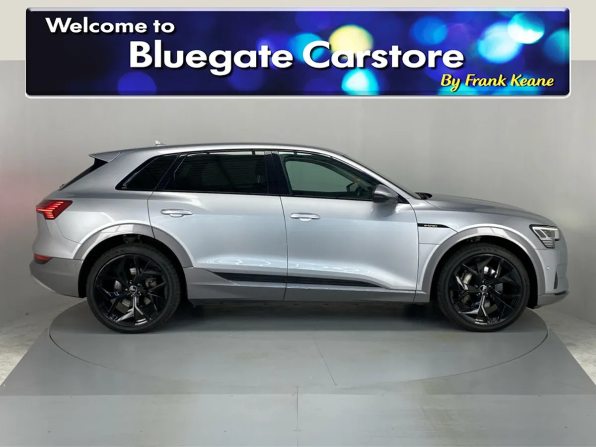 Audi e-tron TECHNIK 50 QUATTRO**NEW 22" ALLOYS** B - Image 3