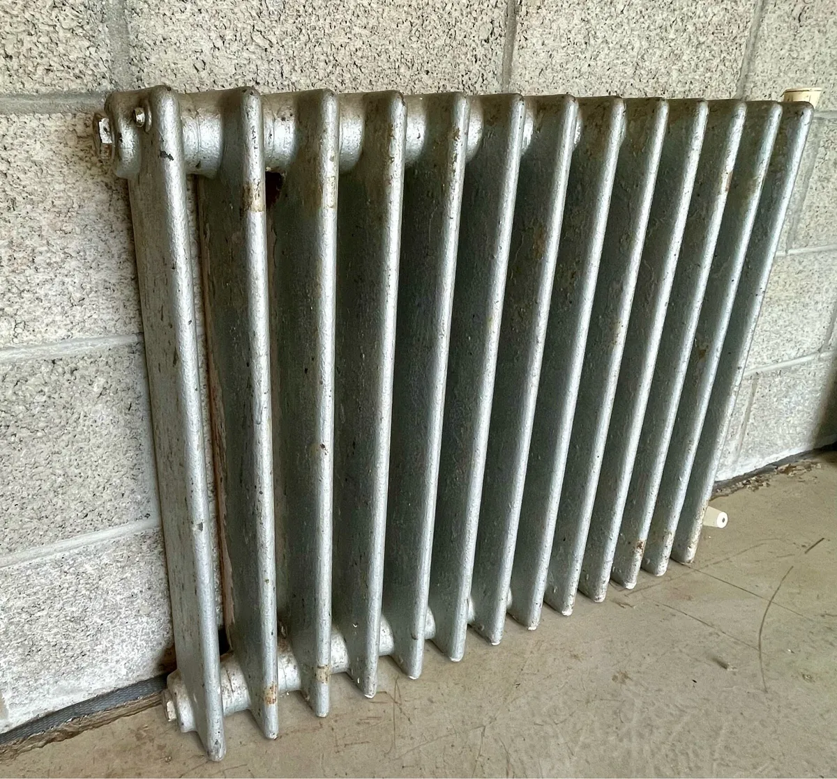 Cast Iron Radiator - Image 3