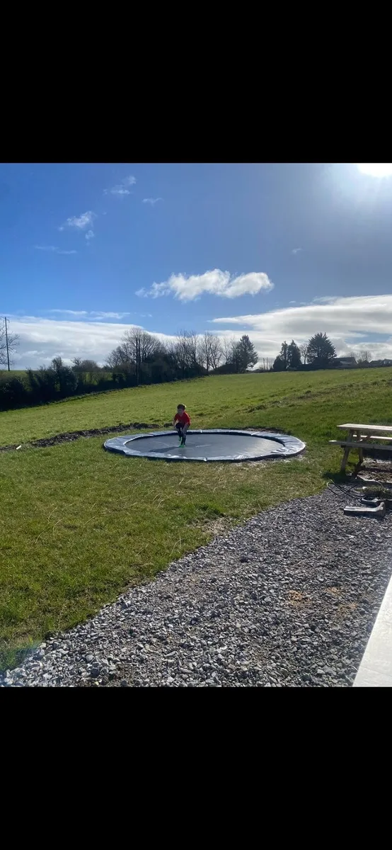 Berg Flatground Trampoline. 14ft - Image 3
