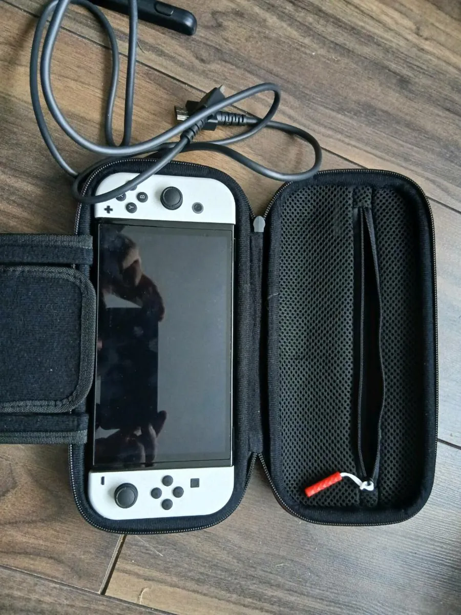 Nintendo switch Oled - Image 1