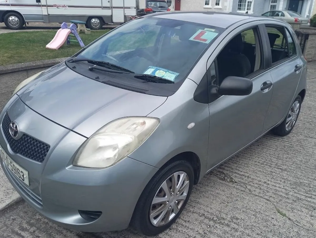 Toyota Yaris 2007 - Image 1