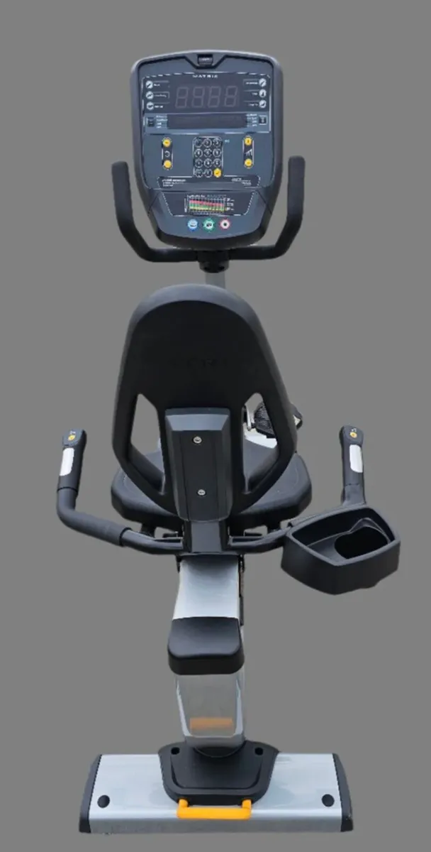 Matrix recumbent bike - Image 3