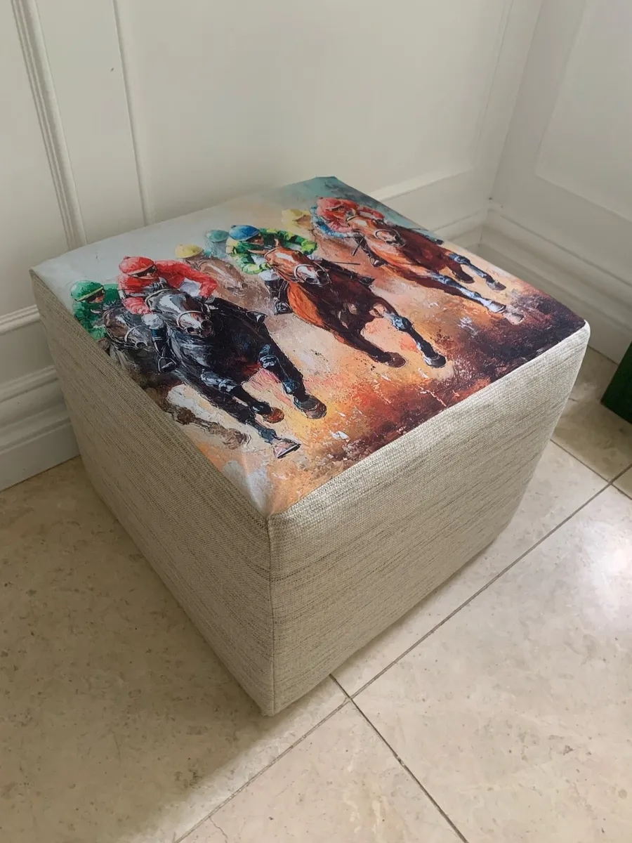 Horse racing fan footstool / Ottoman - Image 1