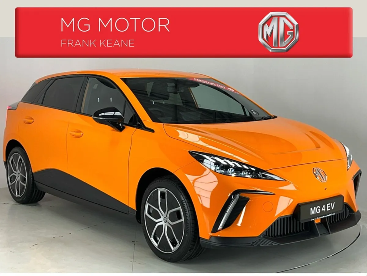 MG 4 **VOLCANO ORANGE MG 4 EXCLUSIVE 64 kWh**WLTP - Image 1