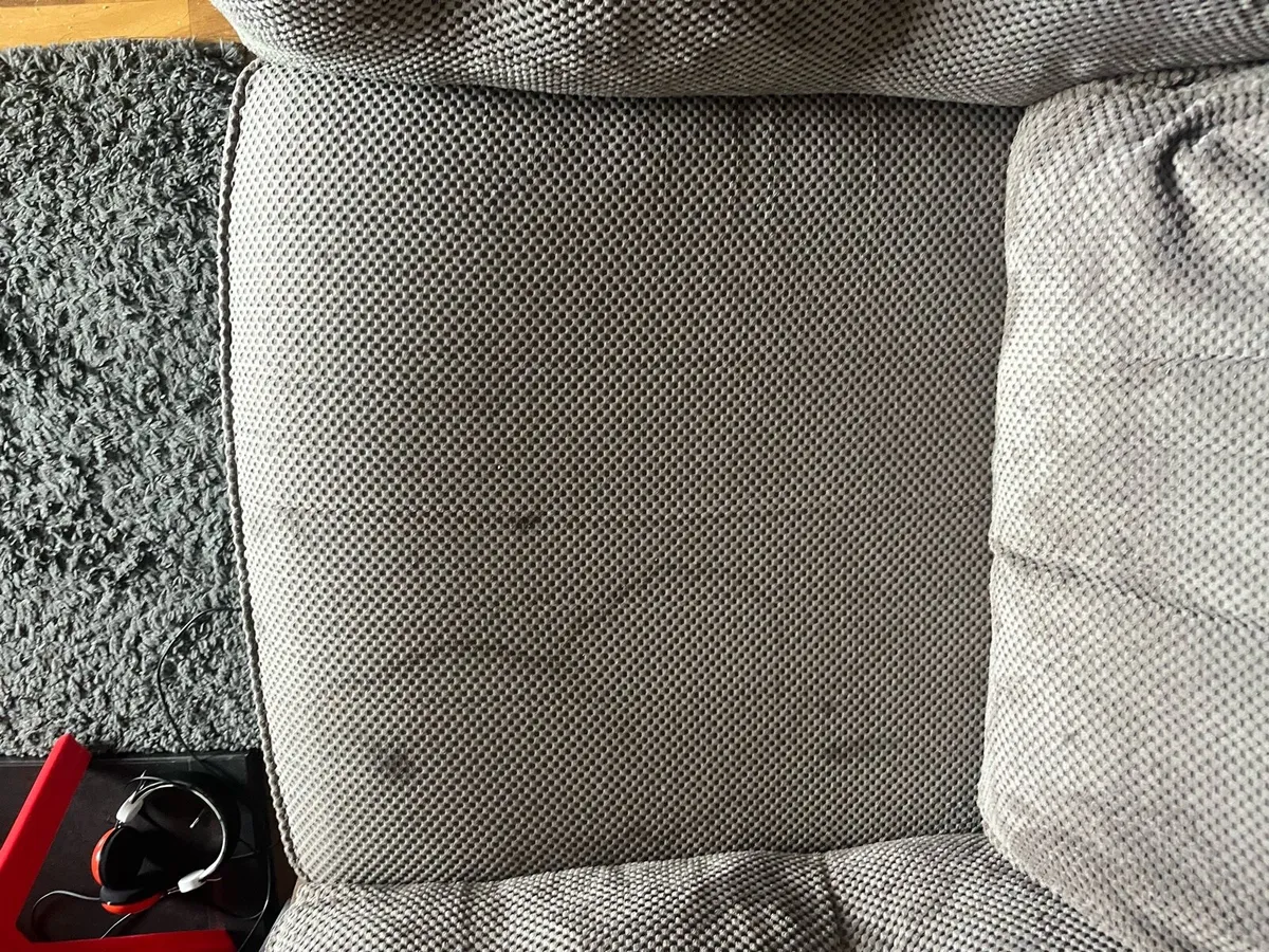 3-2-1 Sofa Suite - Image 2