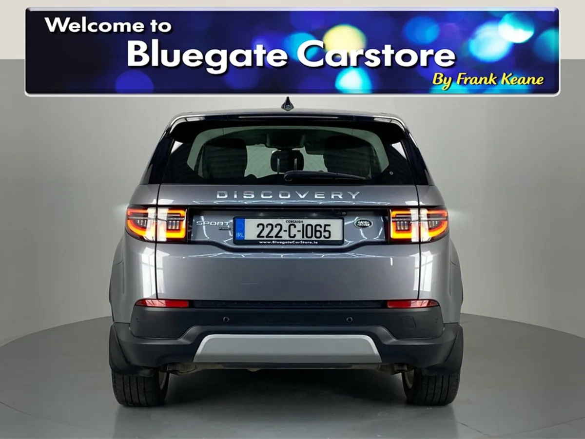 Land Rover Discovery Sport 1.5 PHEV**Semi Digital - Image 3