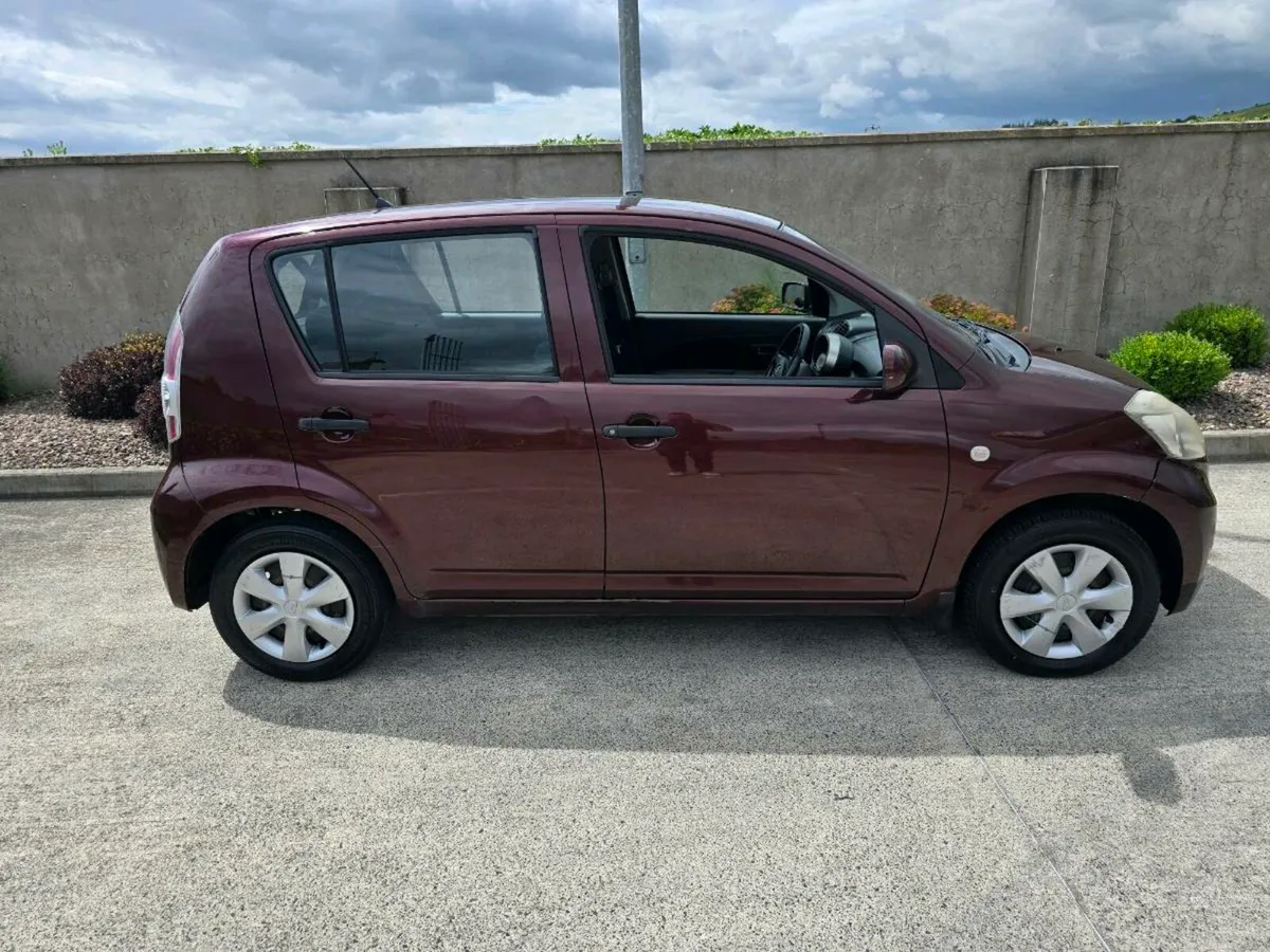 Daihatsu Sirion 1.3 Automatic Taxed & Tested - Image 1