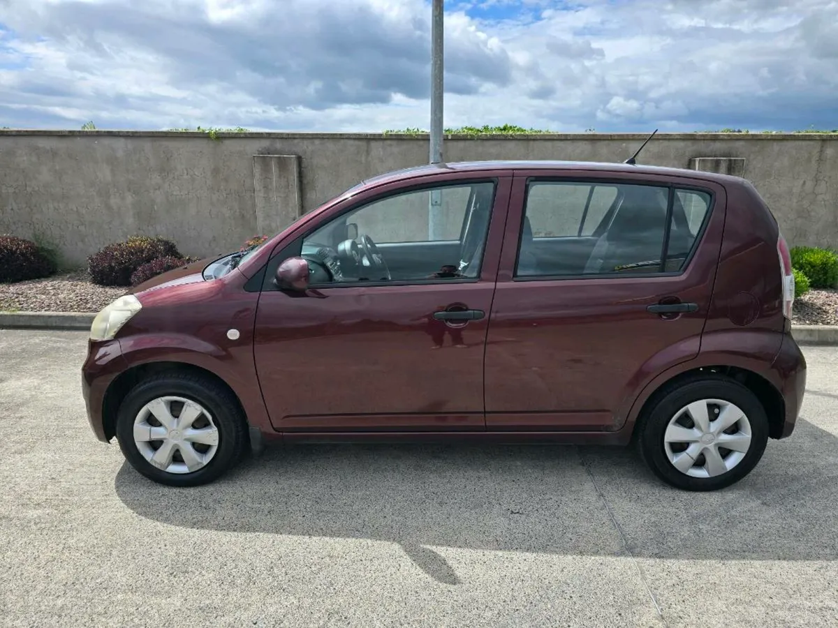Daihatsu Sirion 1.3 Automatic Taxed & Tested - Image 4