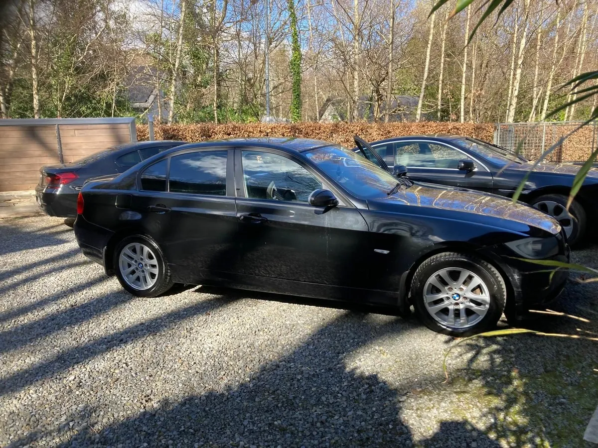 BMW 3-Series 2006 - Image 2