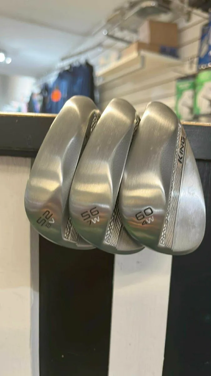 NEW 2025 COBRA KING 52+56+60 ALL 3 FOR €385 - Image 2