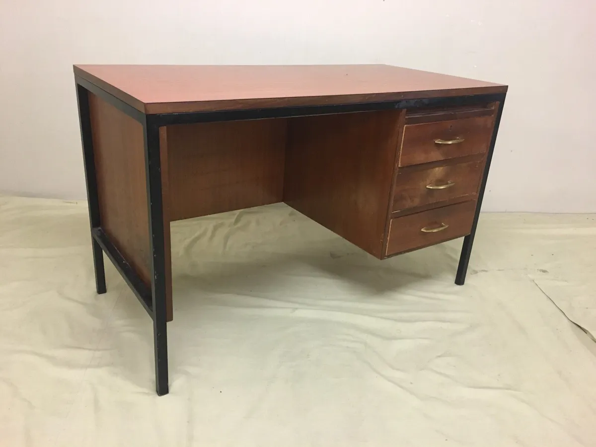Study Desk - Image 4