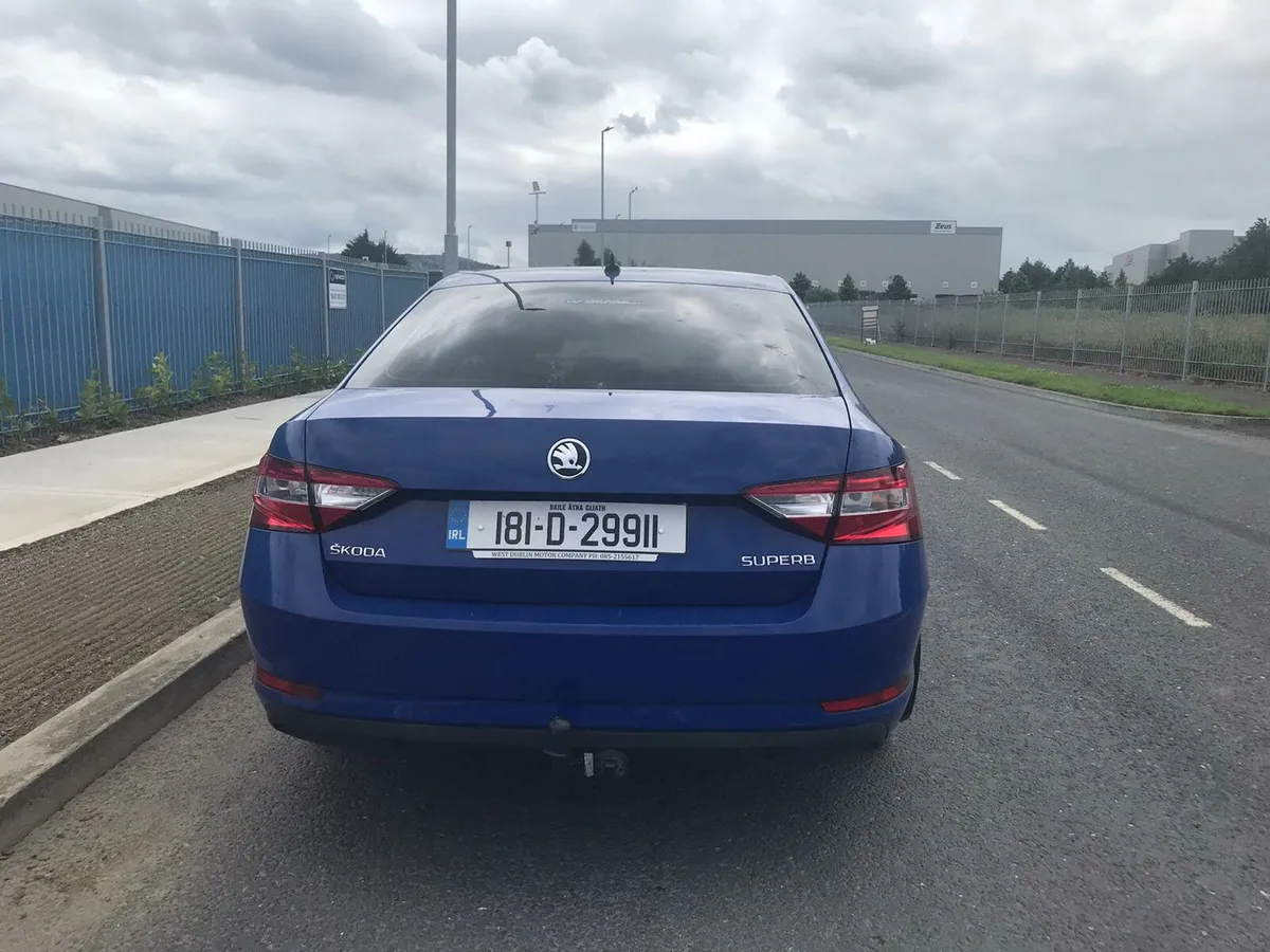 Skoda superb - Image 2