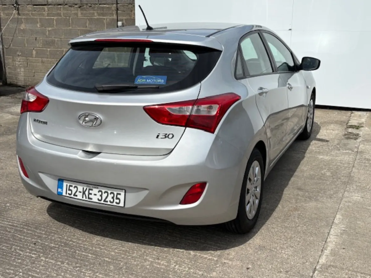 Hyundai i30 2015 1.6 DIESEL - Image 3