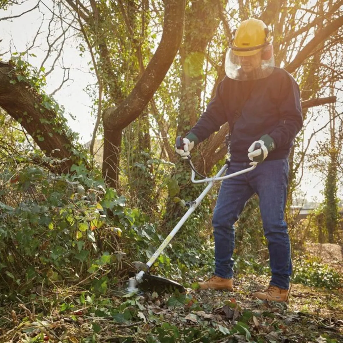 Draper Petrol Brush Cutter and Line Trimmer - Image 2