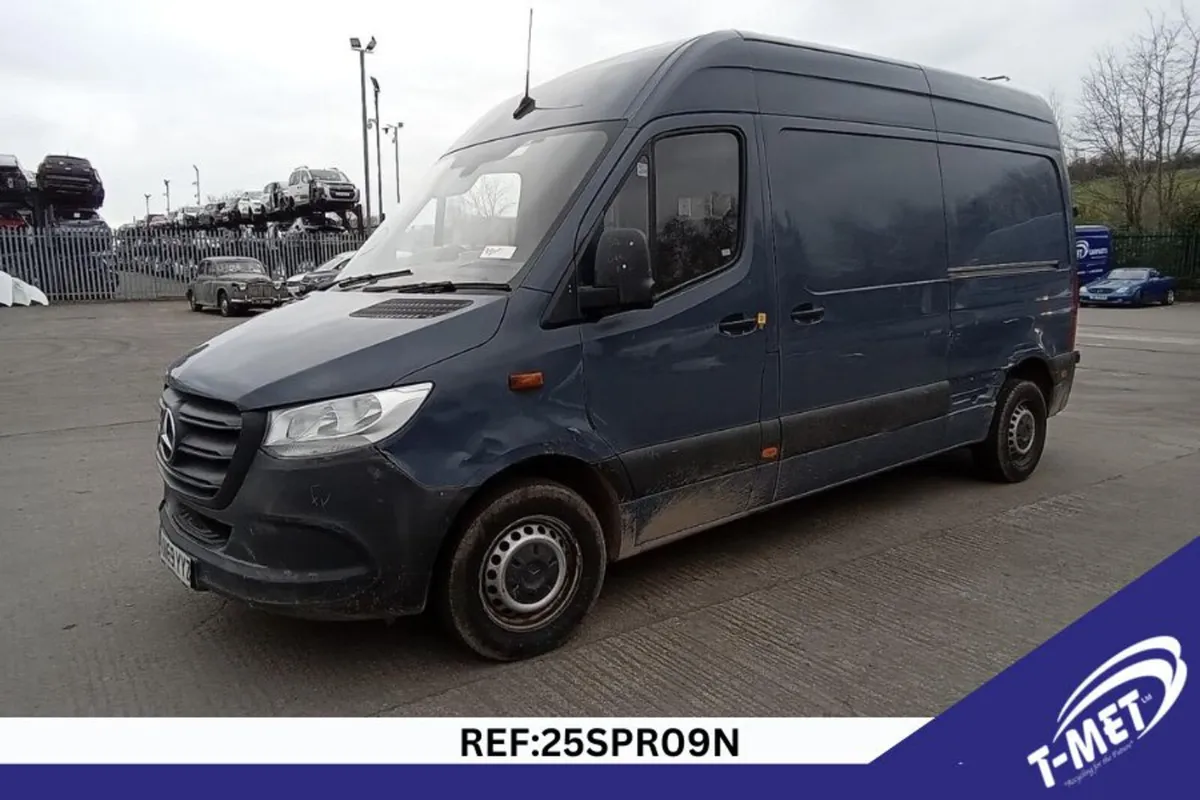 2019 MERCEDES SPRINTER BREAKING FOR PARTS - Image 1