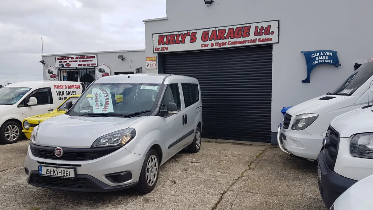 Fiat Doblo 2019 5 SEATER CREWCAB MINT VAT INVOICE - Image 3