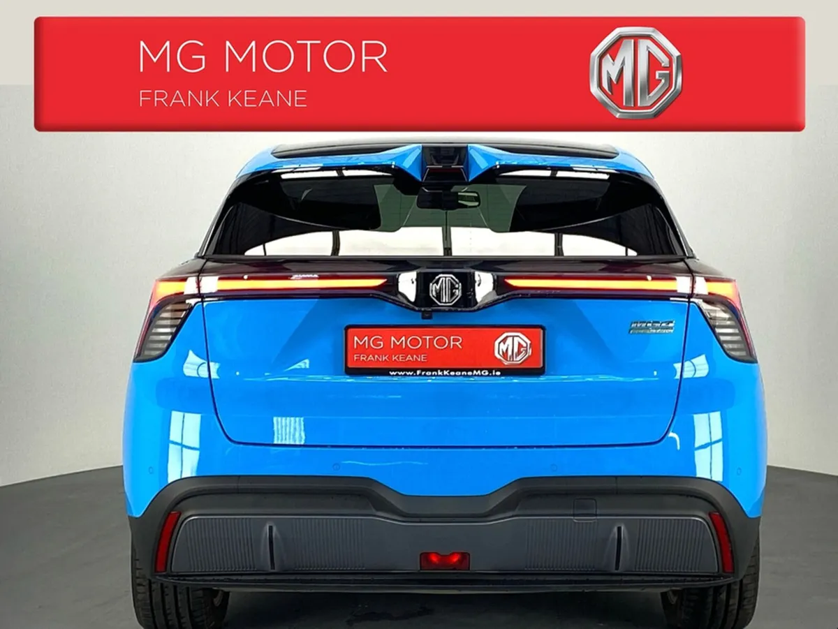 MG 4 LR - EXCLUSIVE 64KWH 5DR AUTO****DIGITAL DASH - Image 4