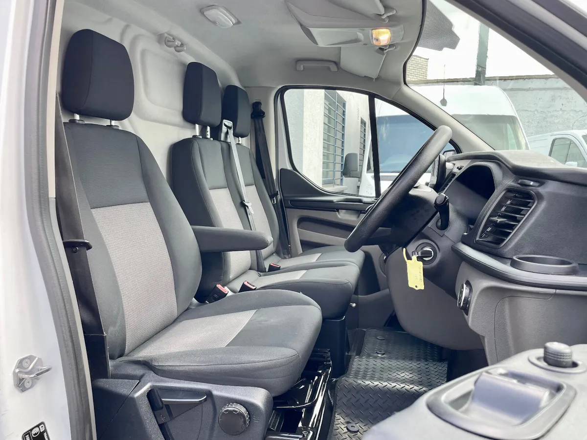 Ford Transit Custom 300L2 2.0 TDCI 105PS LWB,2022 - Image 4