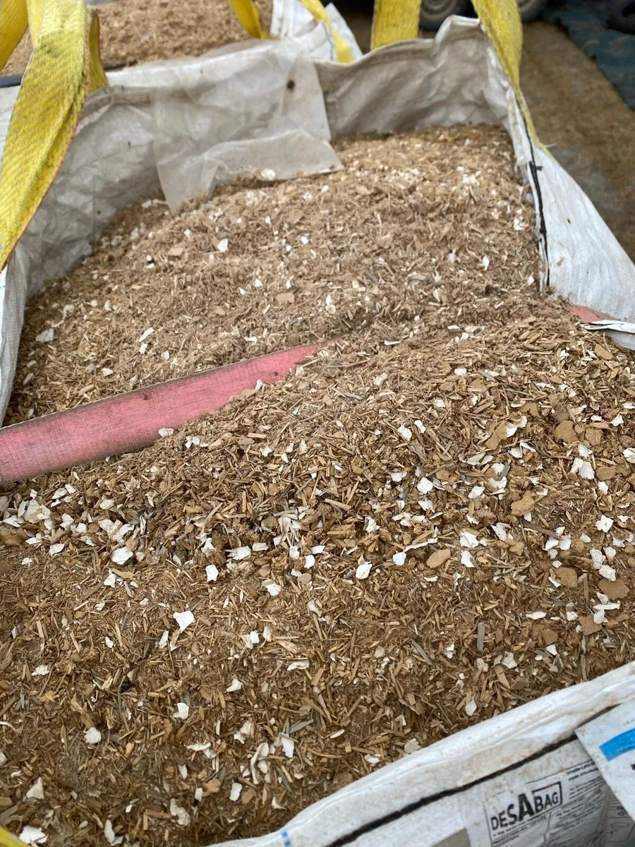 Sawdust bedding - Image 4