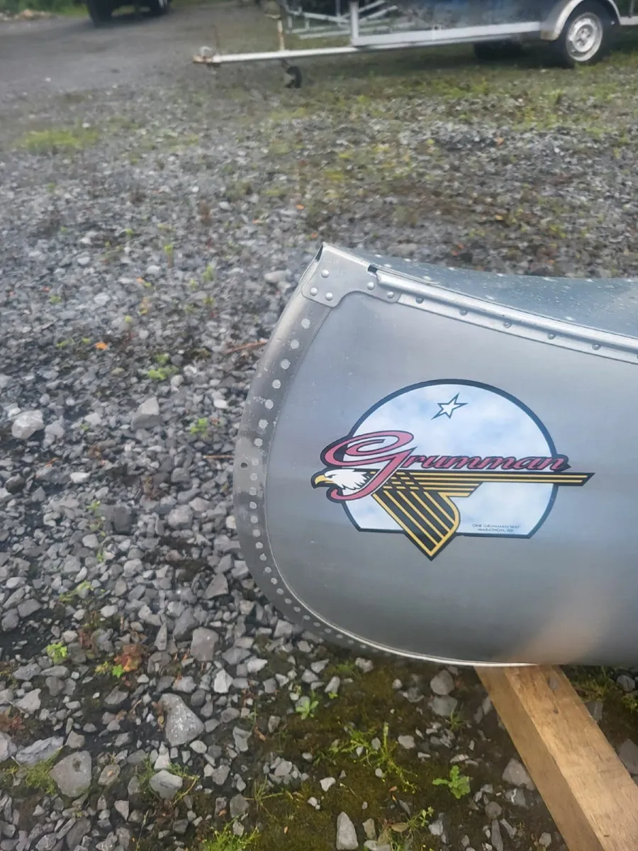 Canoe for sale - Image 2
