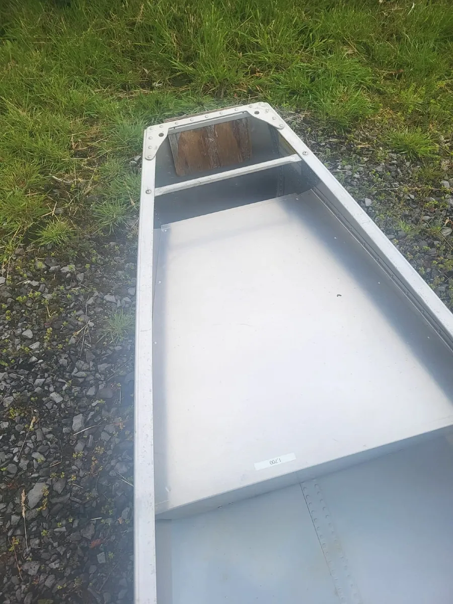 Canoe for sale - Image 3