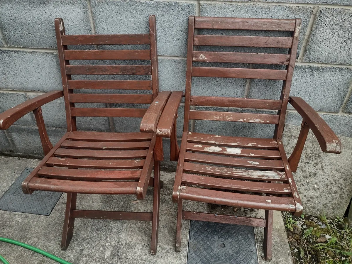 2 heavy wooden foldup garden chairs - Image 4