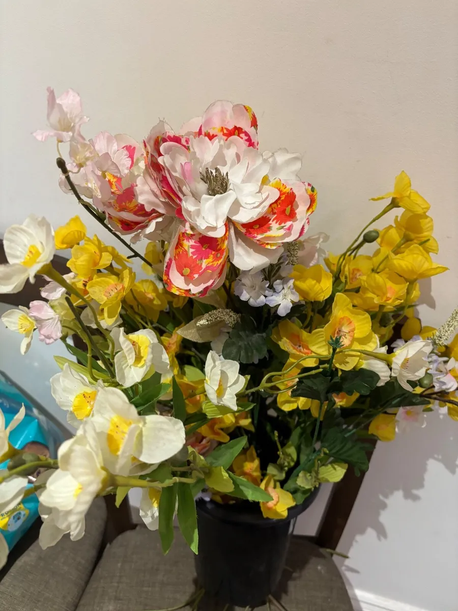 Flower pot - Image 2