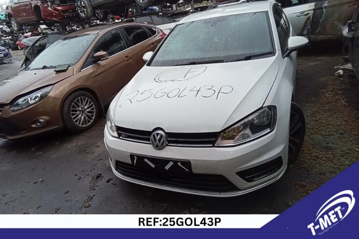 2016 VOLKSWAGEN GOLF BREAKING FOR PARTS - Image 2