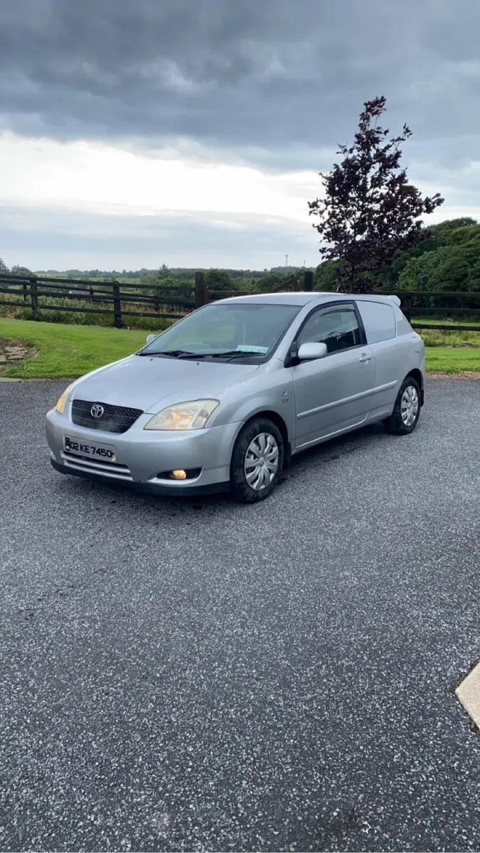 Toyota Corolla 2002 - Image 1