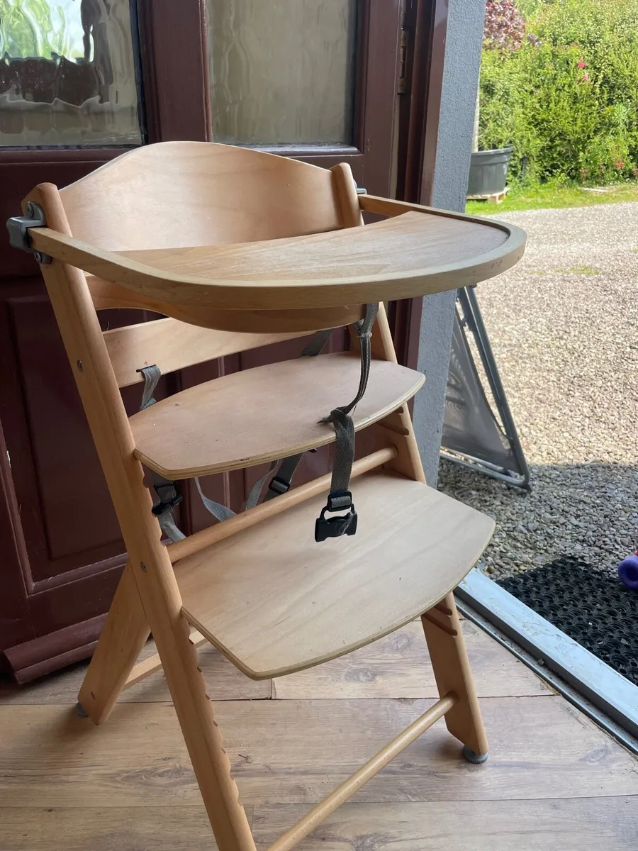 Baby high chair - Image 1