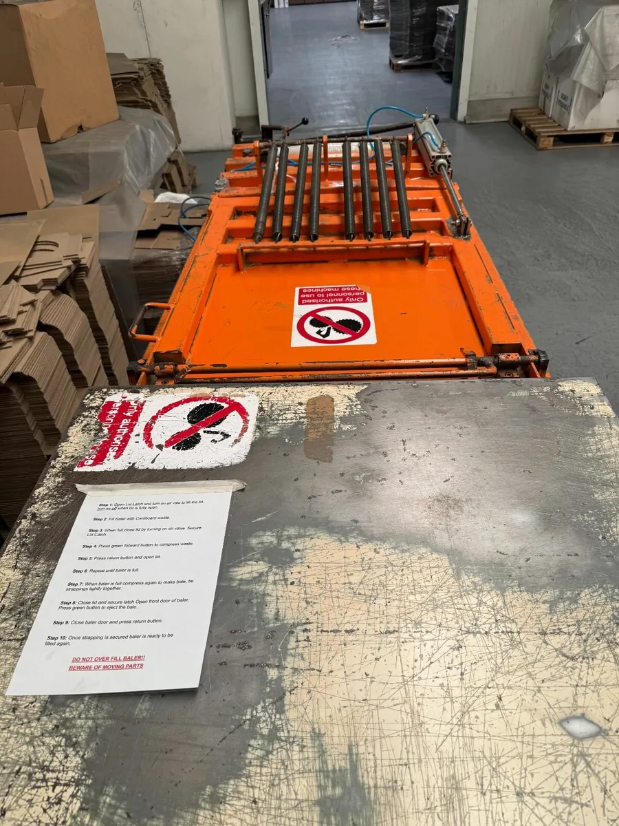 Baler for waste - Image 2