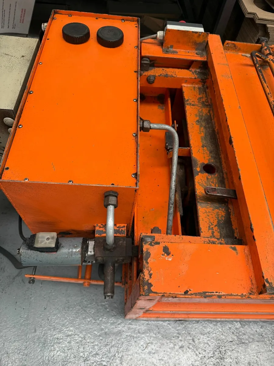 Baler for waste - Image 3