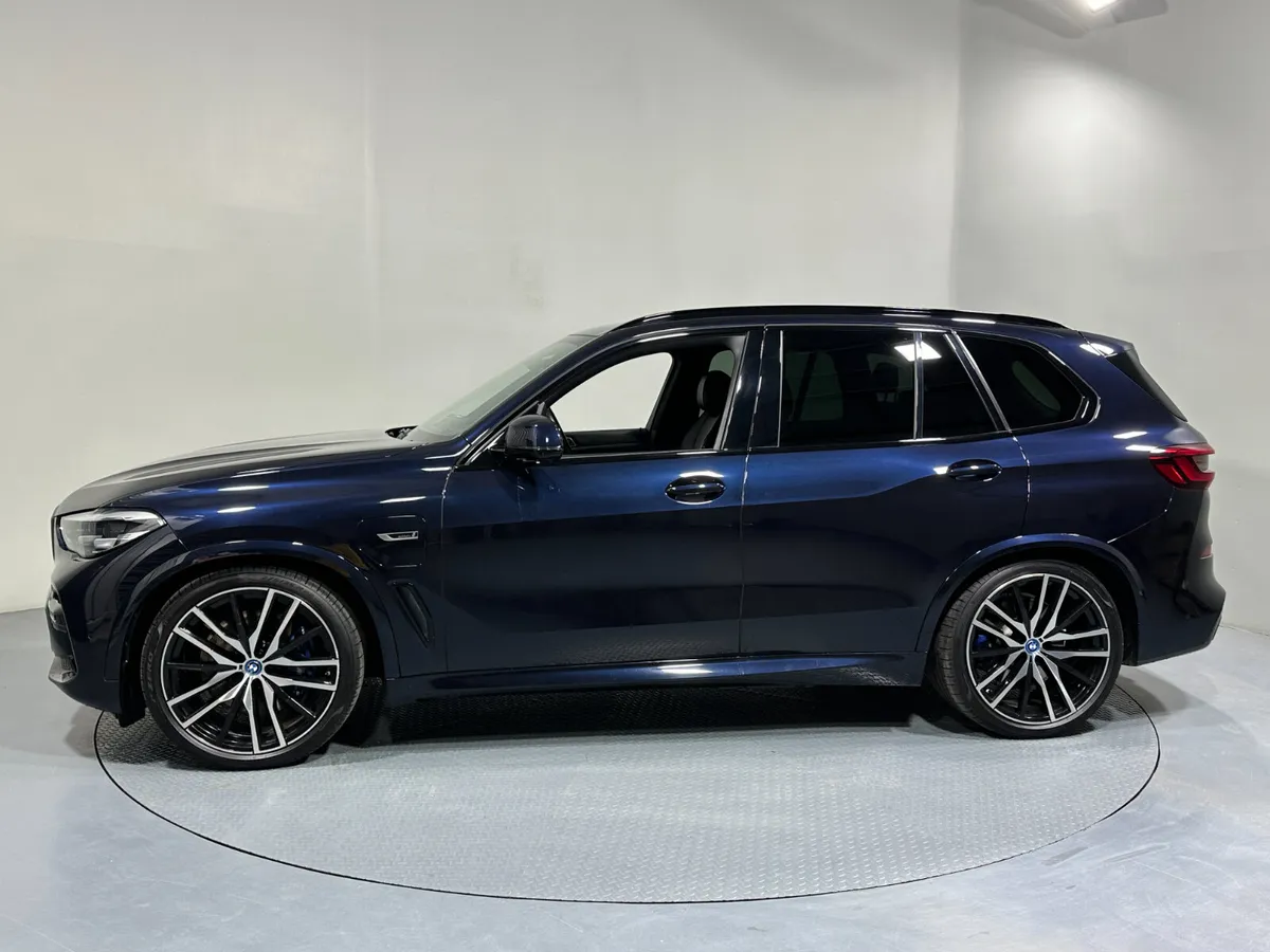 BMW X5 45e 3.0 M Sport 221 - Image 4