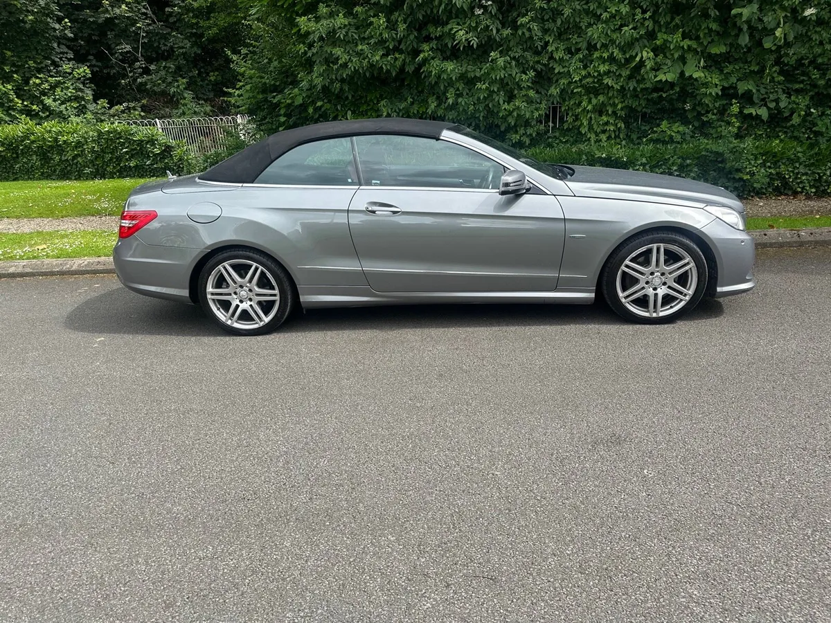 Mercedes E250 CDi Sport very low mileage - Image 3