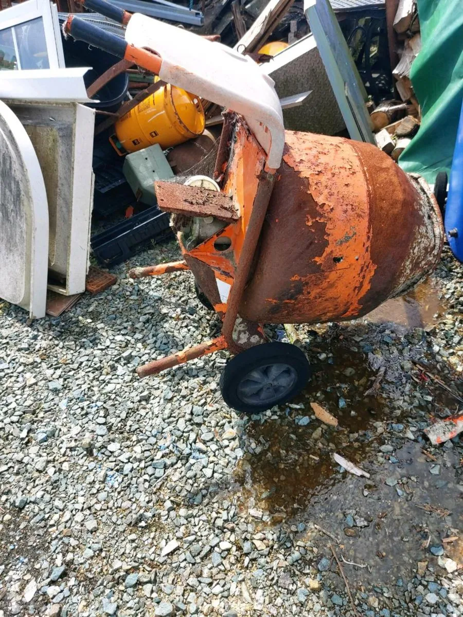 Electronic Cement mixer. NOT WORKING - Image 2