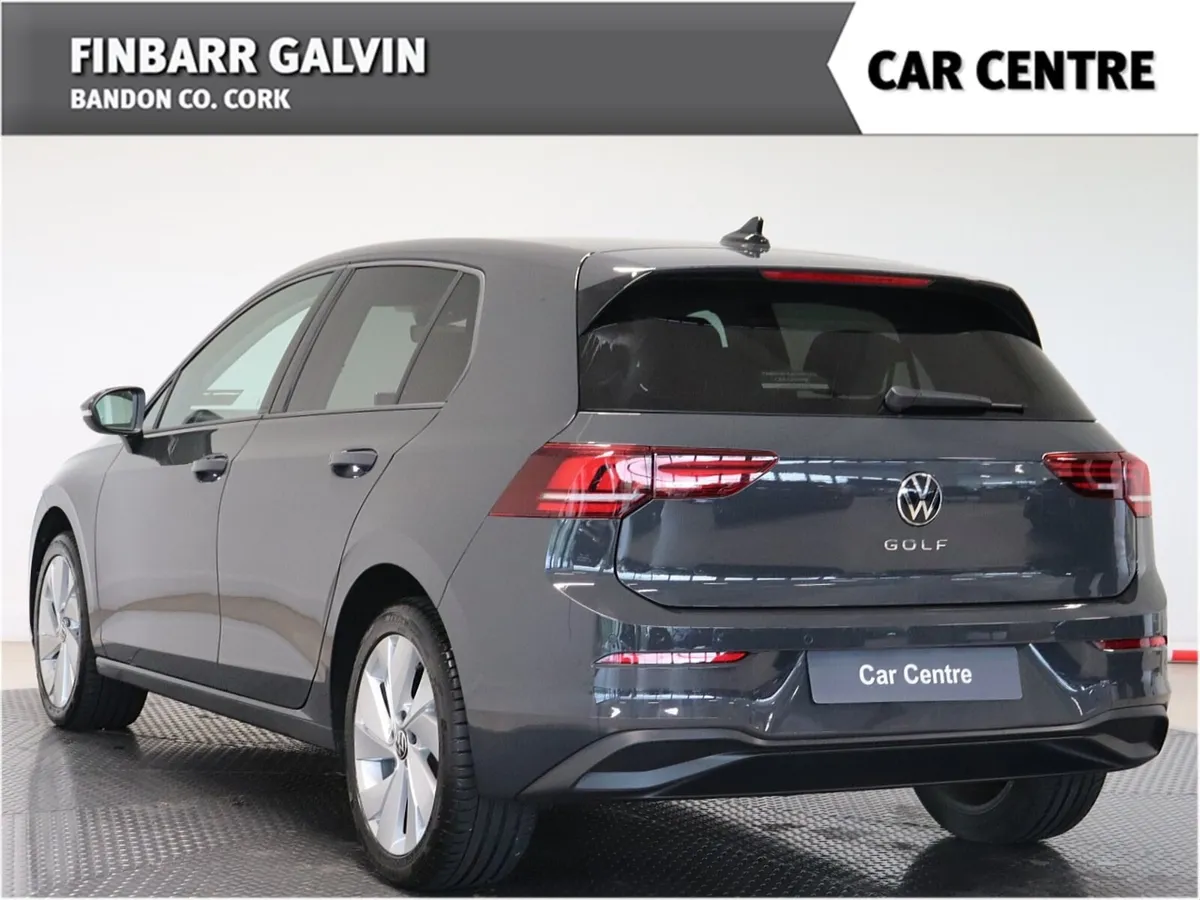 VW Golf 2.0 TDI 115 BHP LAUNCH EDITION - Image 3