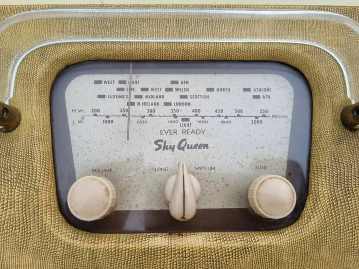 Vintage radio - Ever Ready Sky Queen - Image 4