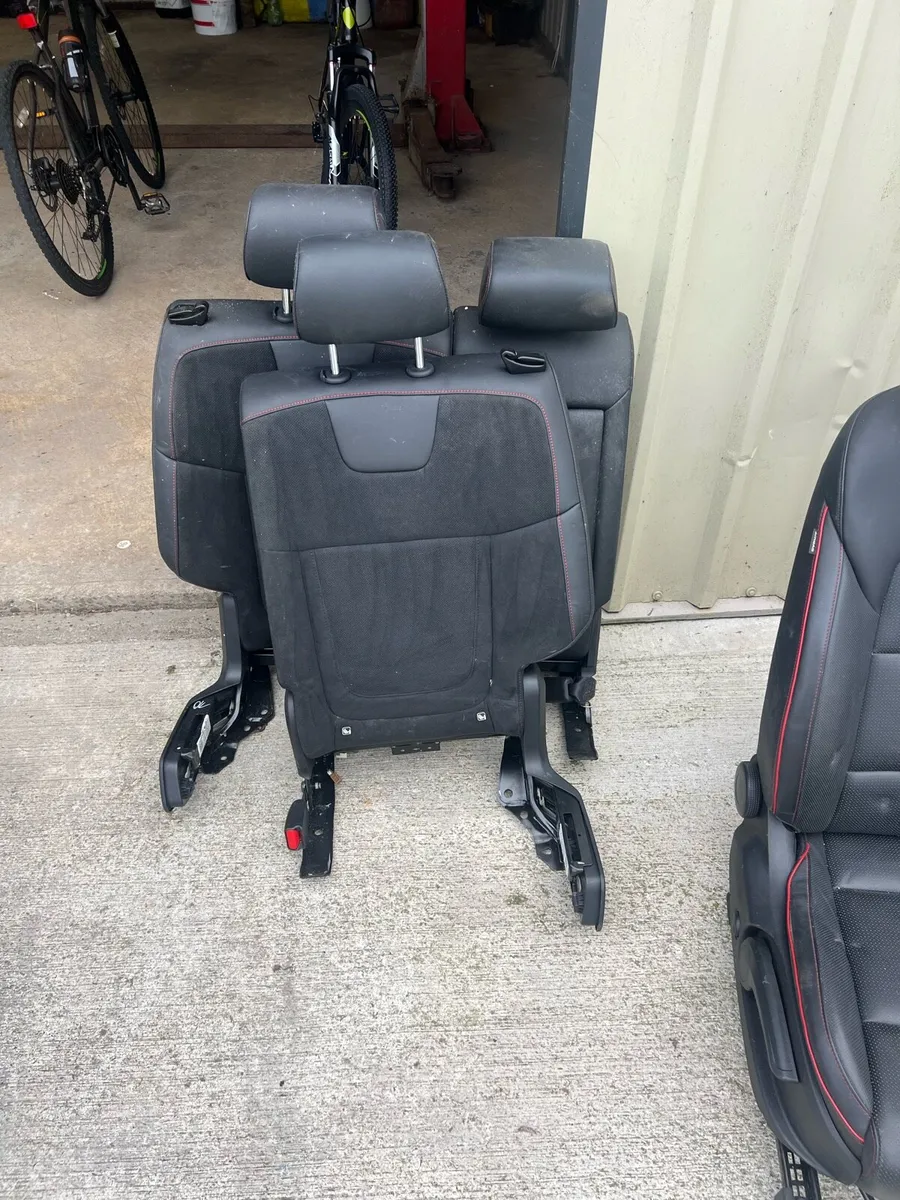 Hyundai  / Kia TUSCON 2021 n line interior - Image 3