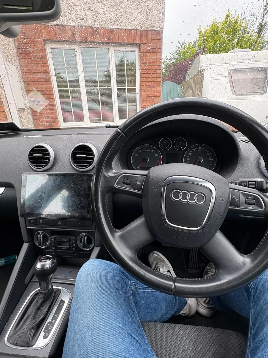 Audi A3 (146k kms) - CarPlay - ReverseCam - Image 2