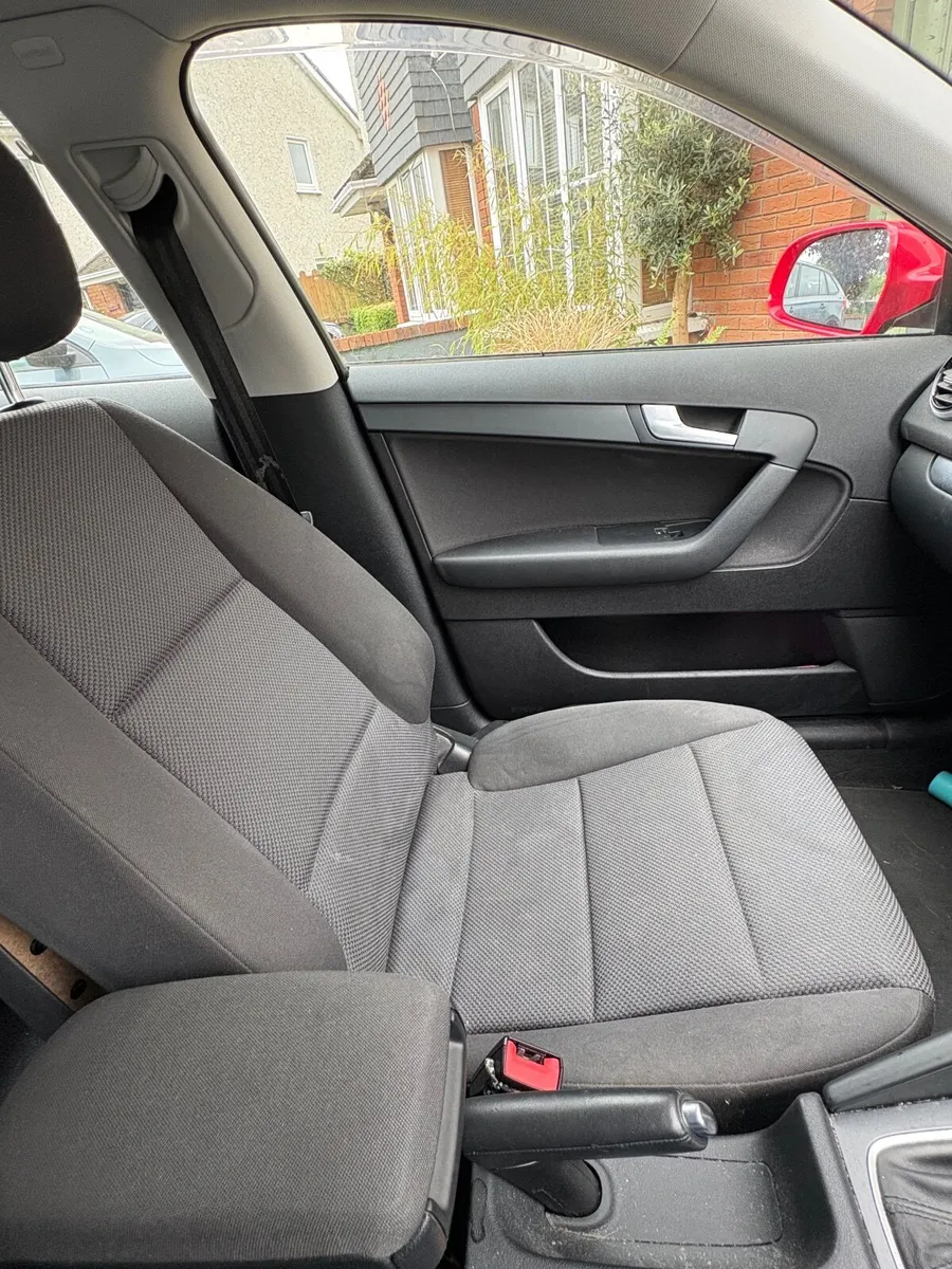 Audi A3 (146k kms) - CarPlay - ReverseCam - Image 3