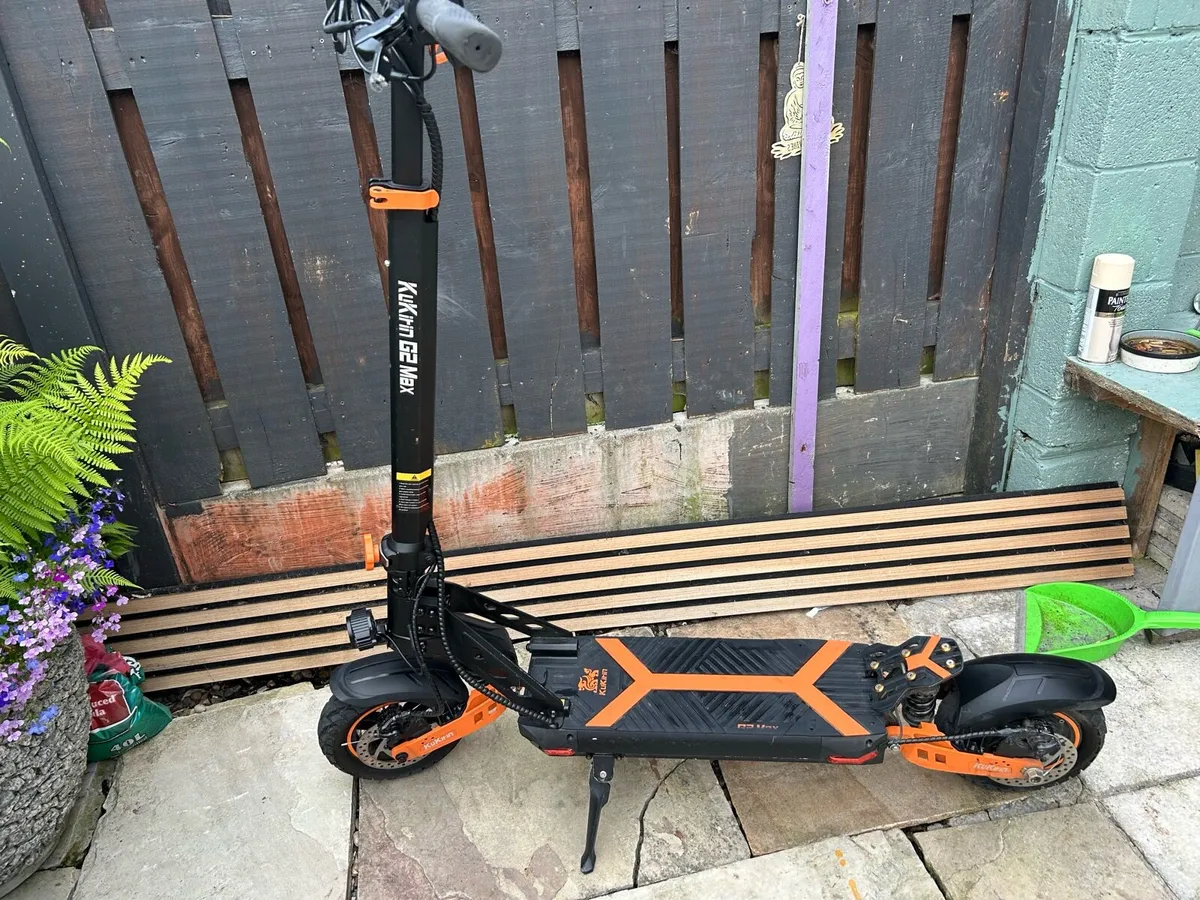 Kuugoo g2 max electric scooter - Image 1