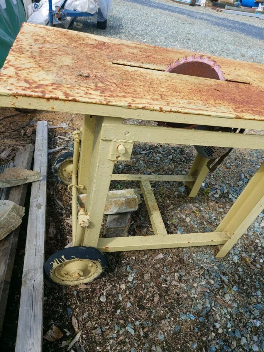 Bench saw. 240 voltes. - Image 2