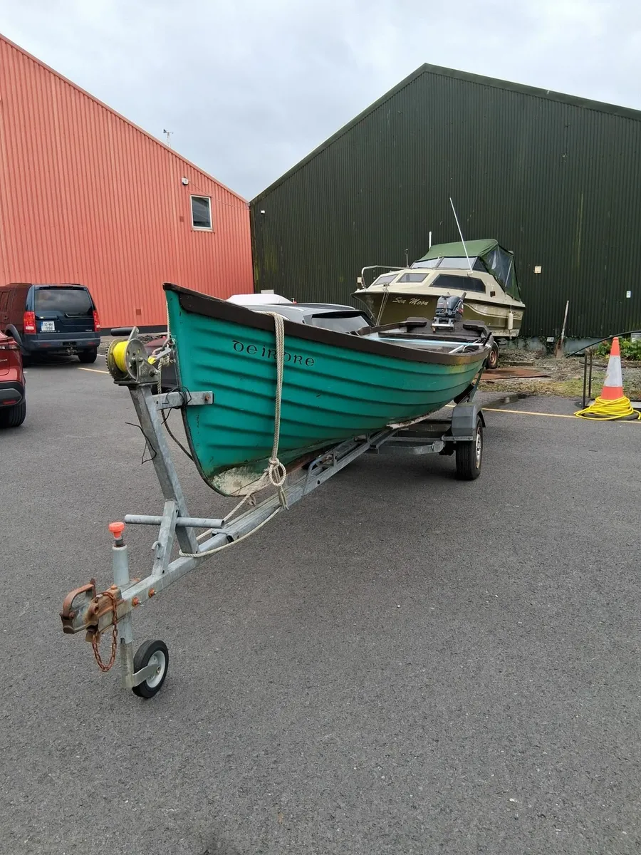 Boat 19ft Fibreglass with trailer - Image 2