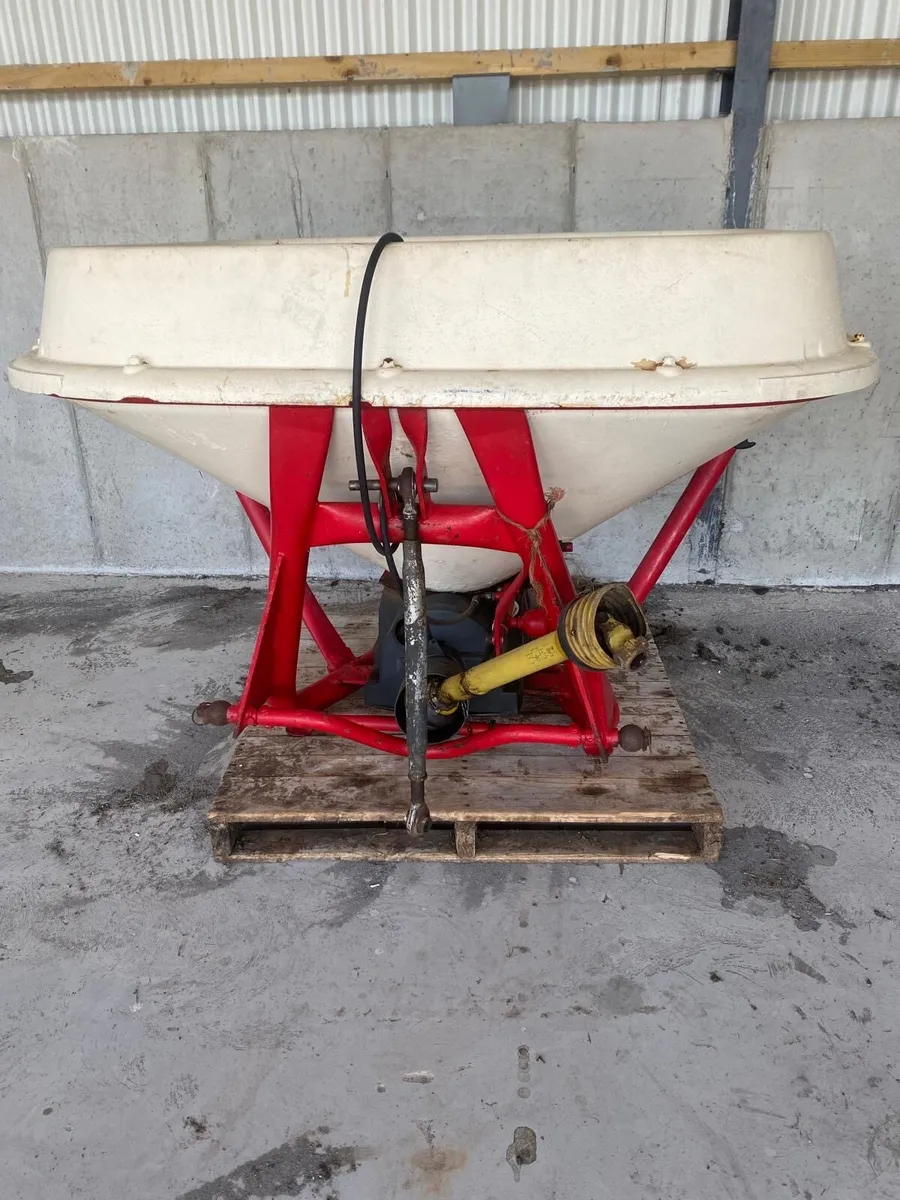 Manure Spreader - Image 1
