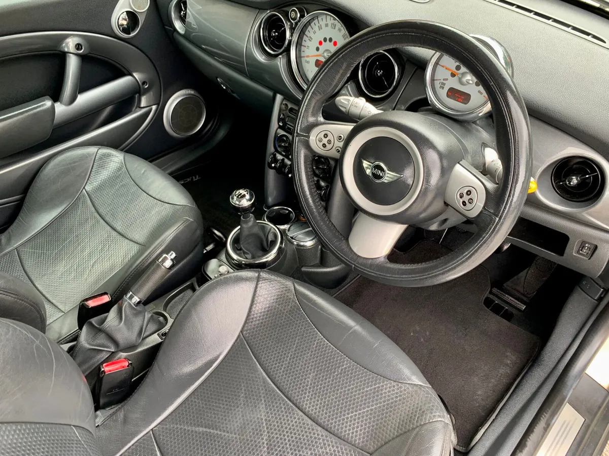 Mini Cooper 2006 1.6 Petrol new nct 8/26 tax 8/25 - Image 2