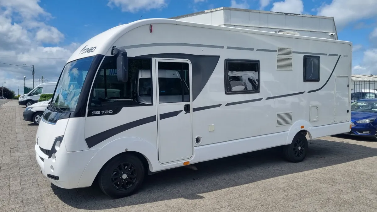 2015 ITINEO A CLASS 6 BERTH AUTOMATIC LOW MILES - Image 1