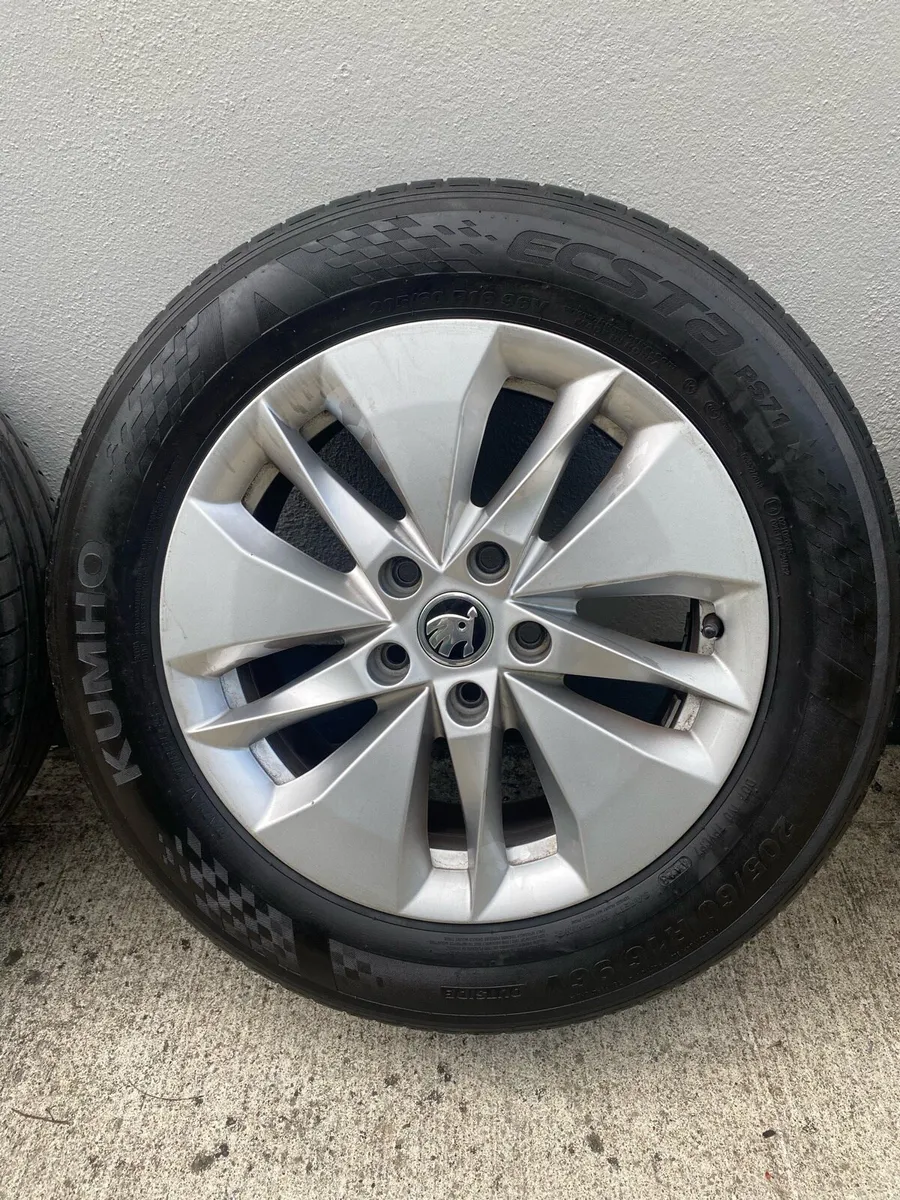 4 Alloys & Wheels - Image 2